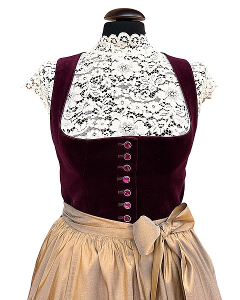 Elegantes Dirndl in dunklem Beerenton
