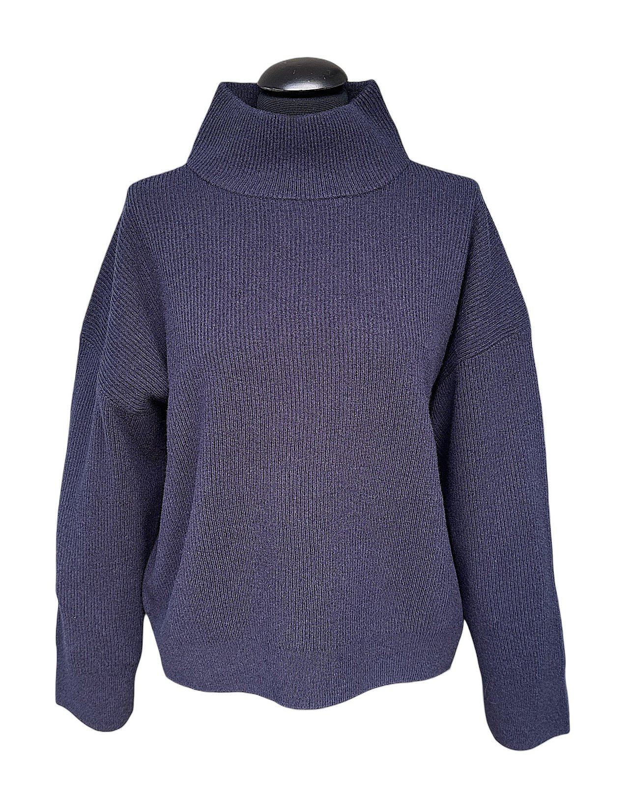 Elegant ribbed knit sweater in dark blue 