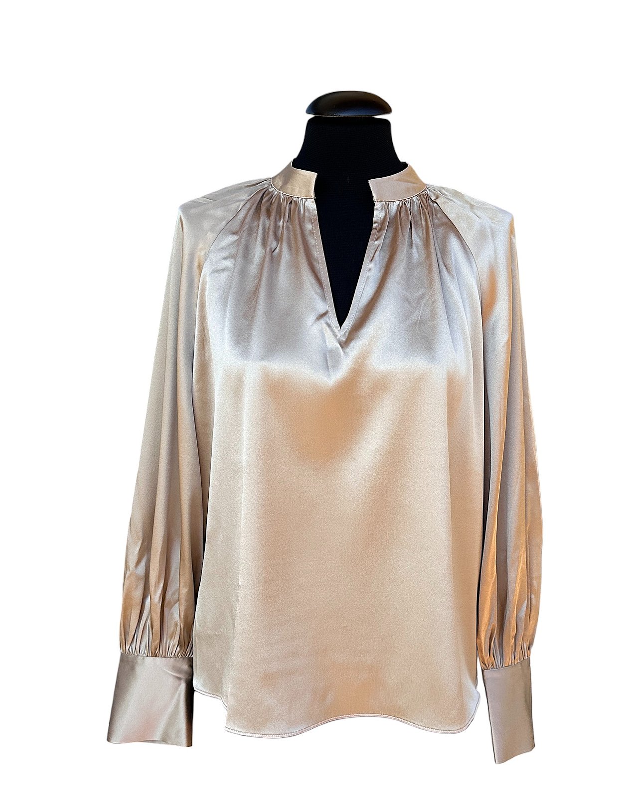 Edle Seidenbluse in Sandfarbe