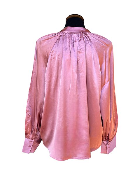 Edle Seidenbluse in hellem Rosa