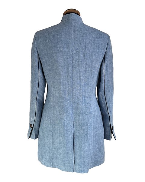 Elegante cappotto tradizionale in blu chiaro 