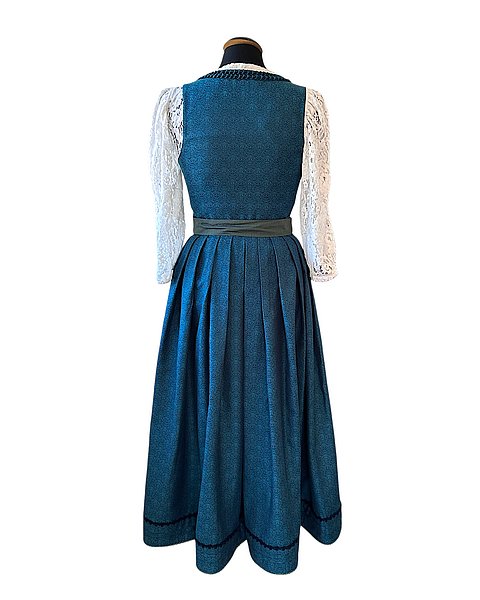 Wunderschönes, langes Dirndl in Petrol mit passender Schürze