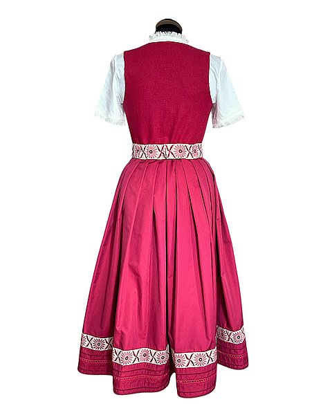 Wunderschönes, rotes Dirndl in Midi-Länge