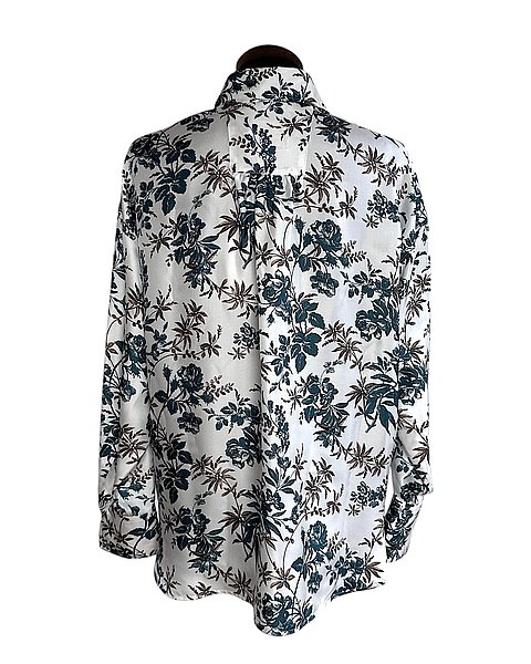 Seidenbluse in weiß mit floralem Allover-Muster in petrol/braun