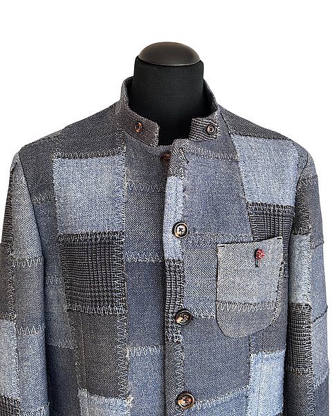 Cooler, gefärbter Patchwork-Blazer, blau