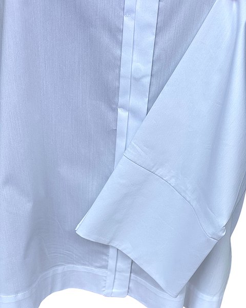 Camicia ampia dal design essenziale, bianca 