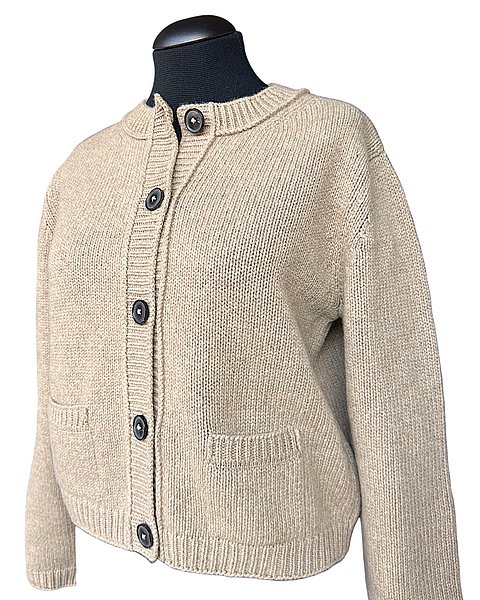 Cozy cardigan in soft greige 