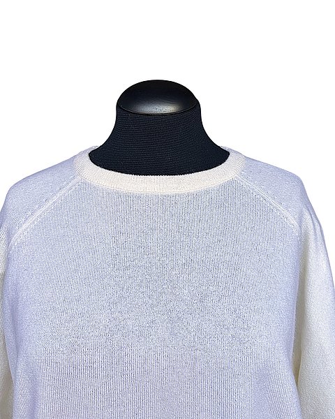 Zeitloser Cashmere-Pullover in cremeweiß