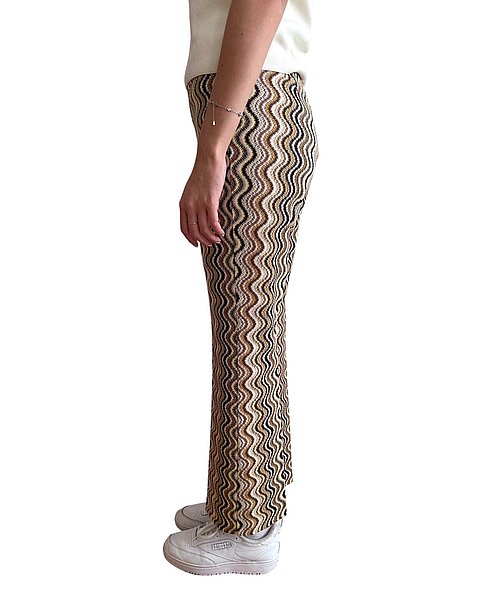 Moderne Boho-Hose in Gelb, Braun und Creme
