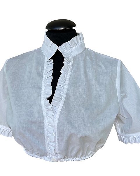 Romantische Dirndlbluse in Weiß mit Rüschendetails