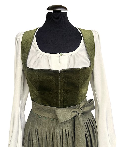 Eleganza femminile – Dirndl in verde scuro e crema
