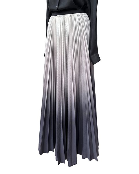 Extravaganter Maxi-Plisseerock in grau/schwarz